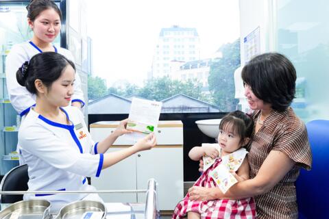 VNVC ra mắt vắc xin tay chân miệng