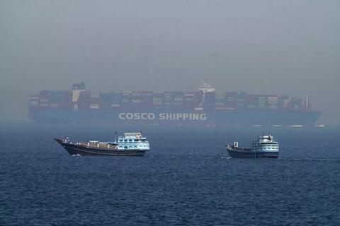 Mỹ ‘bật đèn xanh’ cho dầu Iran qua eo biển Hormuz