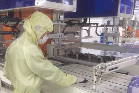 Làm xanh nhà máy, nâng tầm năng suất