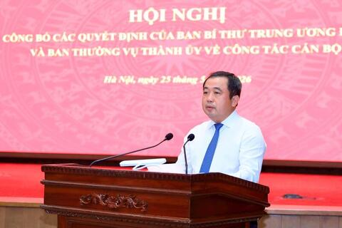 Hà Nội công bố quyết định nhân sự tại nhiều cơ quan, địa phương