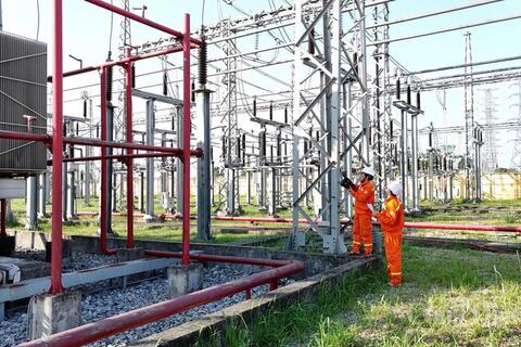 Tránh ‘nghẽn’ lưới điện từ thói quen dùng điện cùng lúc