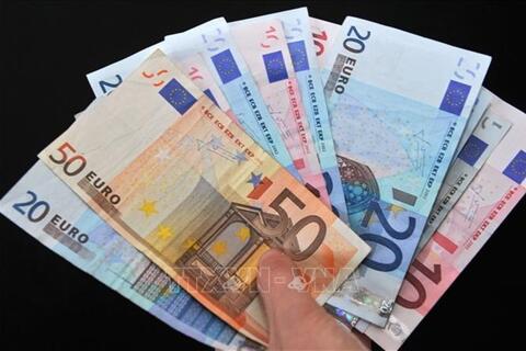 ECB công bố mẫu thiết kế mới cho toàn bộ tiền giấy euro