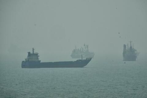 Iran và các nước vùng Vịnh hoãn cuộc họp về eo biển Hormuz