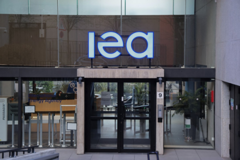 IEA tái khẳng định cam kết xả các kho dự trữ dầu