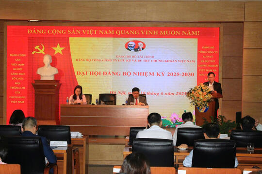 <a href="/doanh-nghiep2" title="Doanh nghiệp" rel="dofollow">Doanh nghiệp</a>