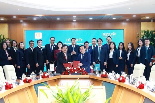 <a href="/tai-chinh2" title="Tài chính" rel="dofollow">Tài chính</a>