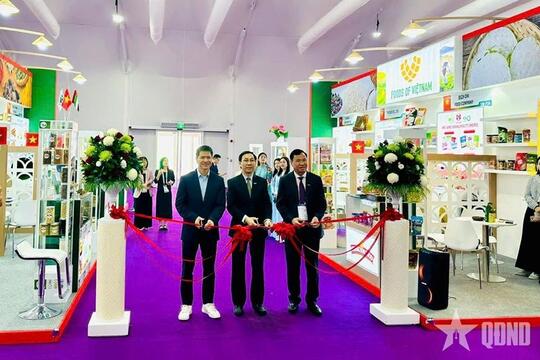 <a href="/doanh-nghiep2" title="Doanh nghiệp" rel="dofollow">Doanh nghiệp</a>