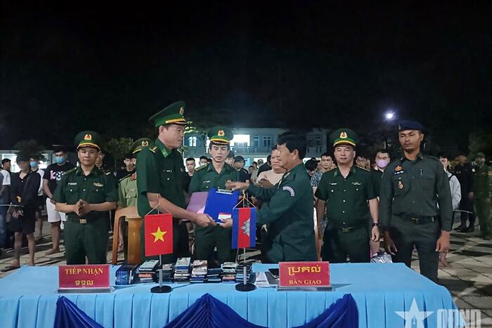 Bộ đội Biên phòng phối hợp triệt phá hai tụ điểm lừa đảo trực tuyến ở nước ngoài