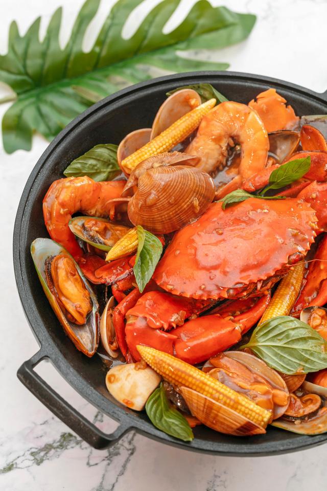 Chiêu đãi vị giác với món ăn thố đá Shun Yi - Ảnh 2.