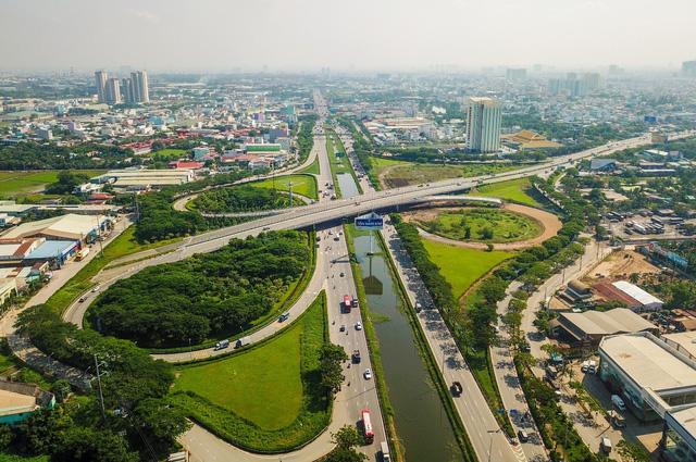 Bình Chánh tập trung gỡ “nút thắt” trong quy hoạch để lên thành phố - Ảnh 1.