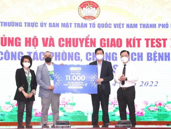 Hà Nội: Tiếp nhận 11.000 kít test xét nghiệm phục vụ SEA Games 31 ảnh 1