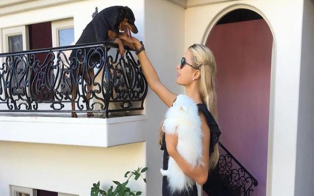 Paris Hilton – cháu gái của ông chủ tập toàn khách sạn nổi tiếng thế giới: Kiếm tiền và tiêu tiền theo cách không giống ai - Ảnh 7.