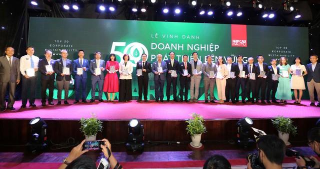 Vinamilk thuộc TOP 50 doanh nghiệp phát triển bền vững tiêu biểu năm 2022  - Ảnh 1.