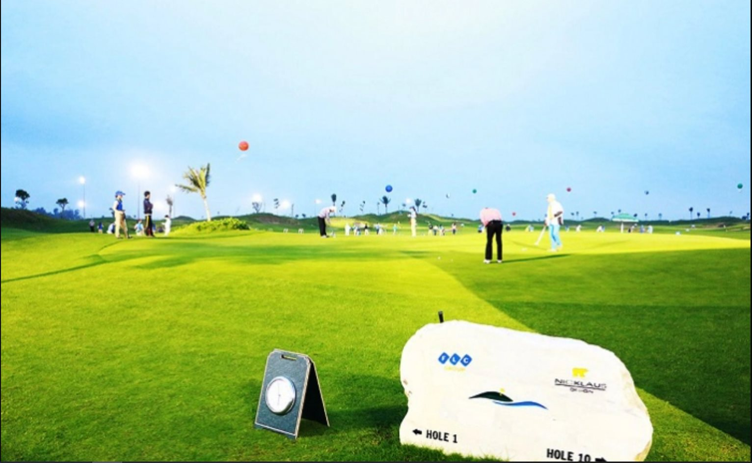 Hòa Bình chấm dứt siêu dự án du lịch, nghỉ dưỡng và sân golf của Tập đoàn FLC sau chưa đầy một năm chấp thuận - Ảnh 1.