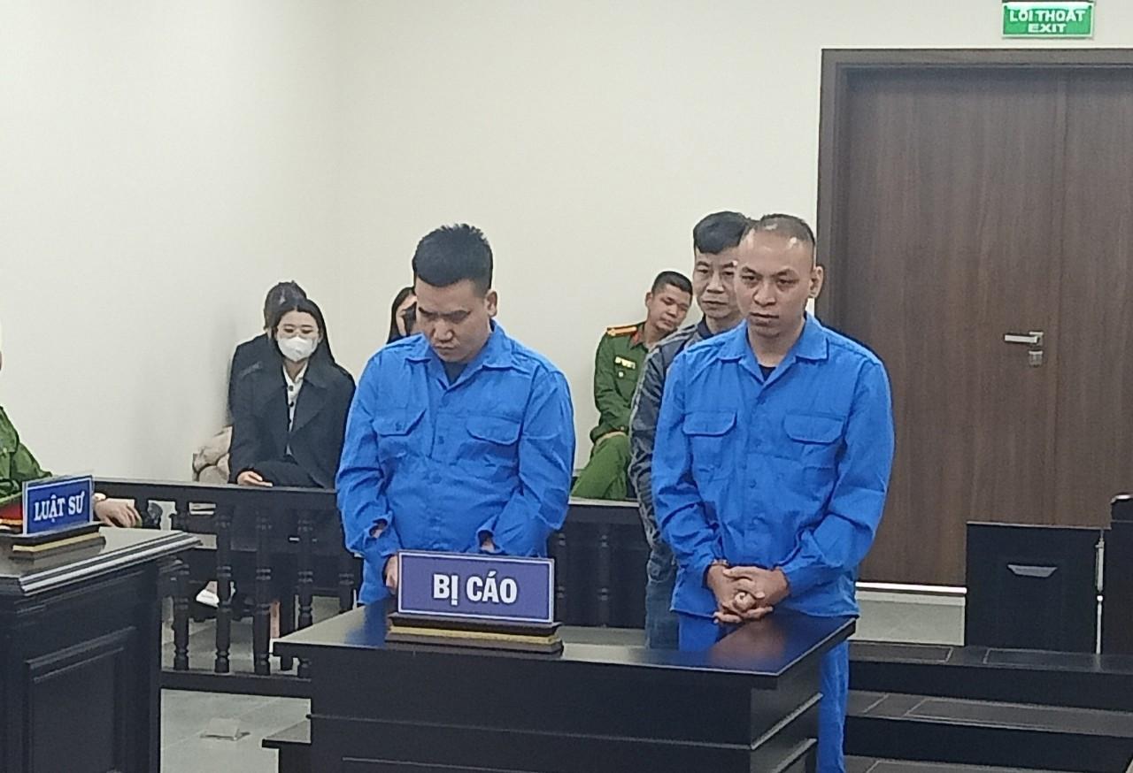 Các bị cáo tại phiên tòa xét xử.