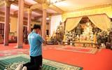 U22 Việt Nam cầu an trong ngôi chùa nổi tiếng ở Phnom Penh ảnh 6
