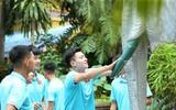 U22 Việt Nam cầu an trong ngôi chùa nổi tiếng ở Phnom Penh ảnh 10
