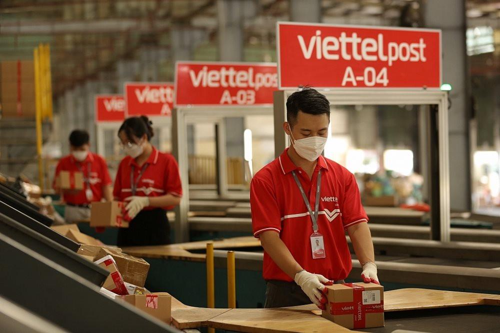 Doanh thu Viettel Post (VTP) xuống mức thấp nhất 11 quý, 100 đồng làm ra chỉ lãi vỏn vẹn 1,5 đồng - Ảnh 1. Doanh thu Viettel Post (VTP) xuống mức thấp nhất 11 quý, 100 đồng làm ra chỉ lãi vỏn vẹn 1,5 đồng - Ảnh 1.