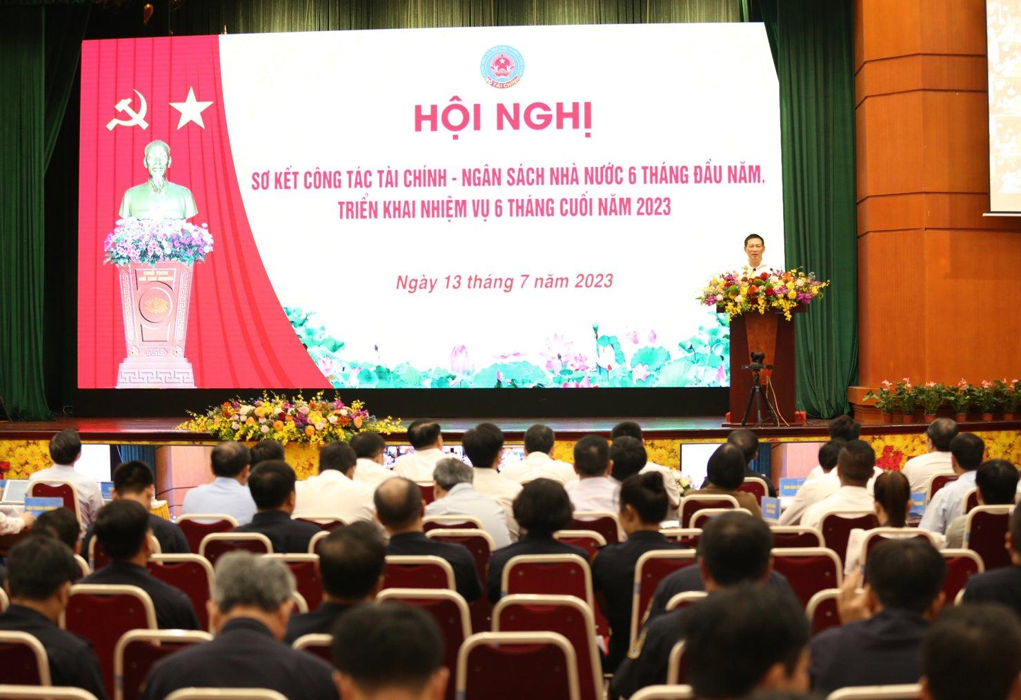 Toàn cảnh Hội nghị sơ kết công tác tài chính – ngân sách nhà nước 6 tháng đầu năm, triển khai nhiệm vụ 6 tháng cuối năm 2023. Ảnh: Văn Trường