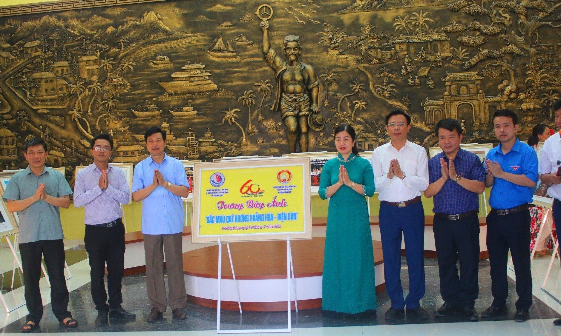 hoang-hoa-va-dien-ban-to-chuc-ky-niem-60-nam-ket-nghia_64b4c1715dff0.jpg