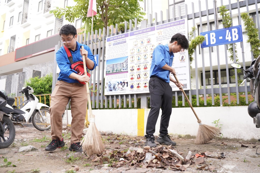 Ngày chủ nhật xanh là hoạt động nhằm nâng cao ý thức trách nhiệm của mọi người trong việc xây dựng mỹ quan thành phố