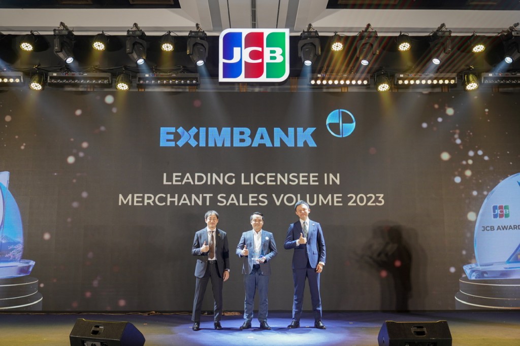 Eximbank khẳng định bước tiến mạnh mẽ và bền vững trong việc phát triển các sản phẩm thẻ