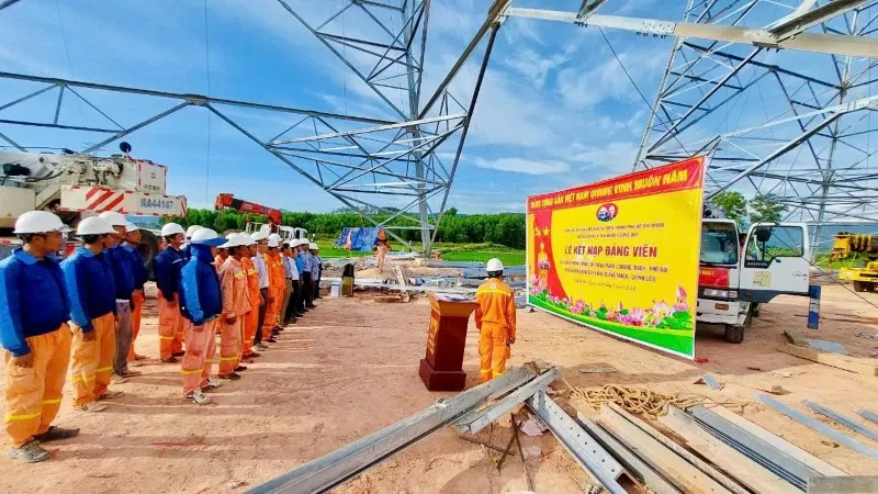 Công trường đường dây 500kV mạch 3: Nơi rèn luyện tư tưởng, đạo đức cho cán bộ trẻ