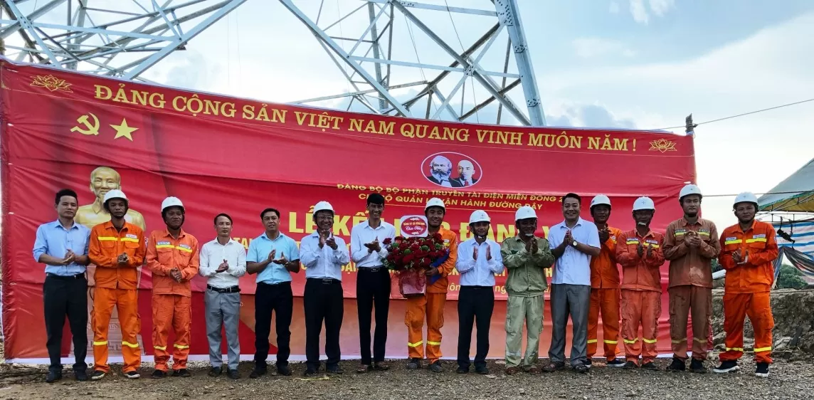 Công trường đường dây 500kV mạch 3: Nơi rèn luyện tư tưởng, đạo đức cho cán bộ trẻ