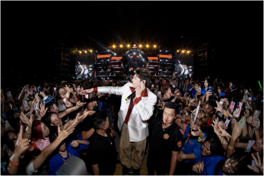 Bữa tiệc âm nhạc chào đón gần 8.000 tân sinh viên ĐH Đại Nam- Ảnh 5.