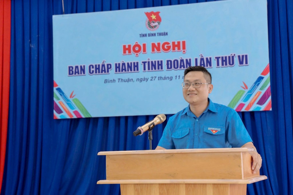 Tân Phó Bí thư Tỉnh đoàn Đoàn Minh Tâm phát biểu nhận nhiệm vụ.