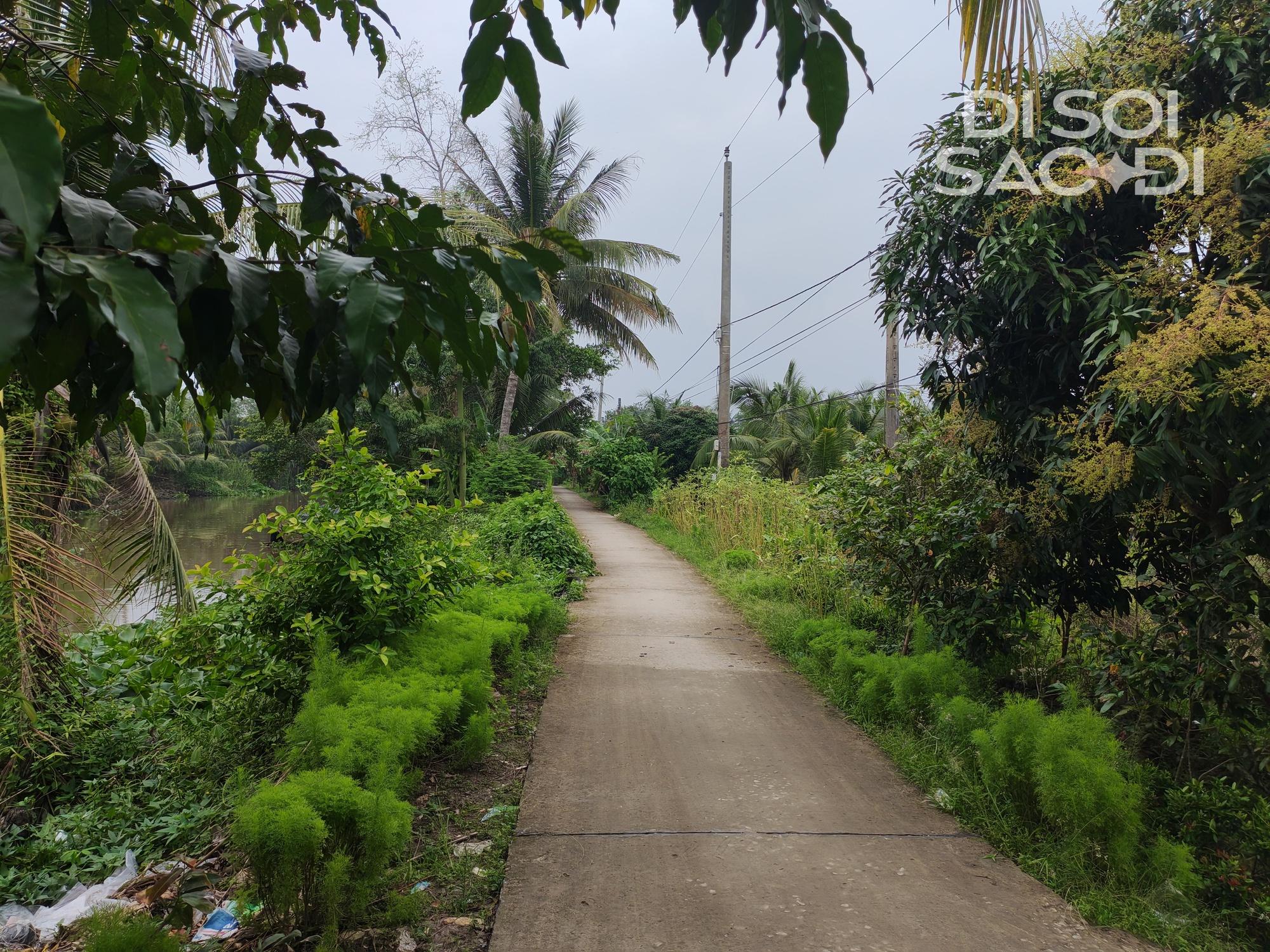 Về xóm