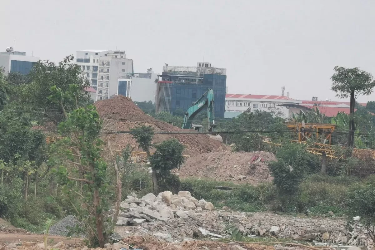 Hà Nội: Ai đang rầm rập cày xới, hủy hoại hàng nghìn m2 đất nông nghiệp? Hà Nội: Ai đang rầm rập cày xới, hủy hoại hàng nghìn m2 đất nông nghiệp?