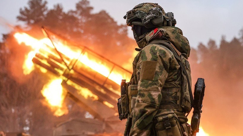 Chiến sự Nga-Ukraine chiều 27/2: Nga cắt đứt ‘huyết mạch’ của Ukraine