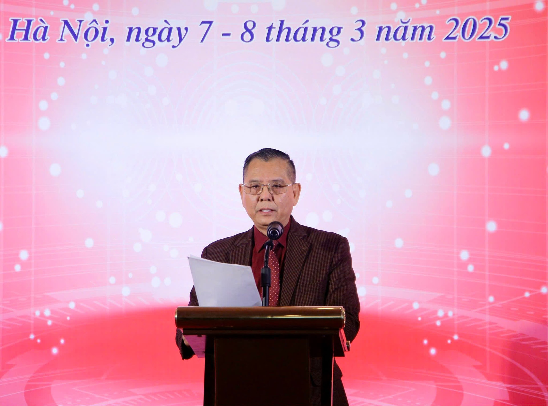 dc-to-quang-phan-phat-bieu.jpg