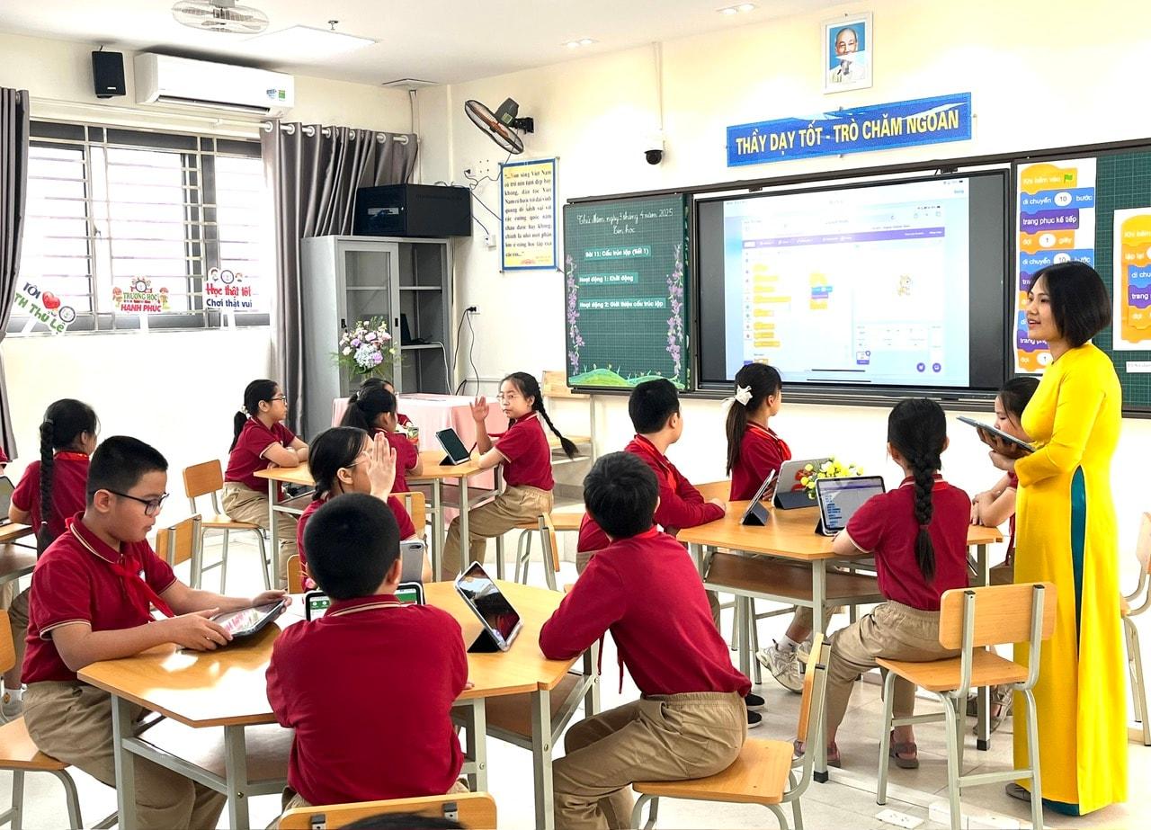 2025-lop-hoc-thong-minh-ba-dinh-c1-thu-le(1).jpg