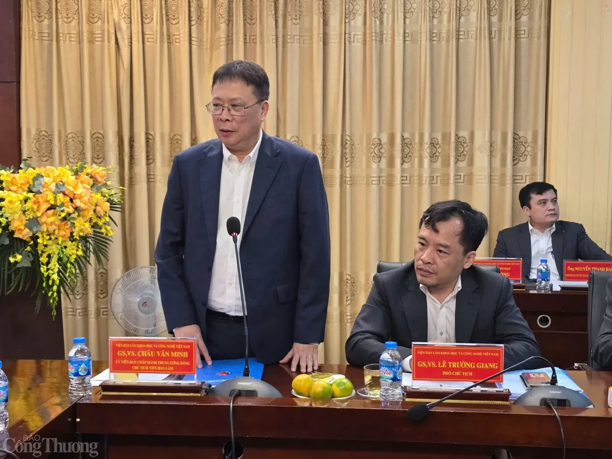 Phó Thủ tướng Nguyễn Chí Dũng làm việc với Viện Hàn lâm Khoa học và Công nghệ Việt Nam