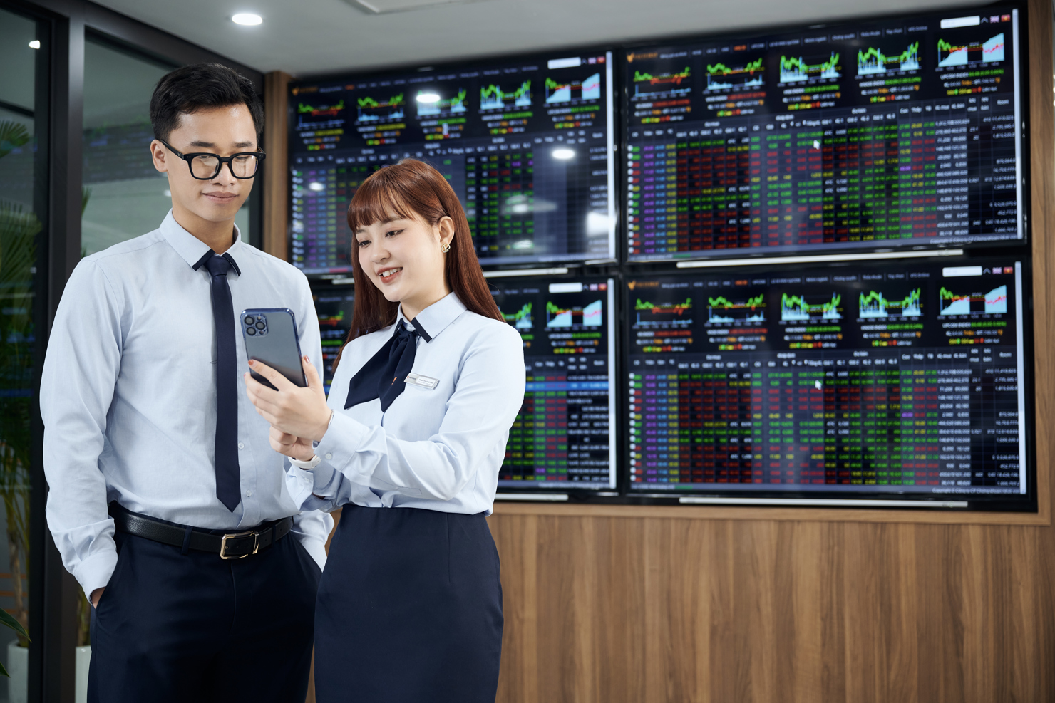 Thị trường chứng khoán Việt Nam đã vượt qua giai đoạn bất định do ảnh hưởng từ thuế quan toàn cầu.