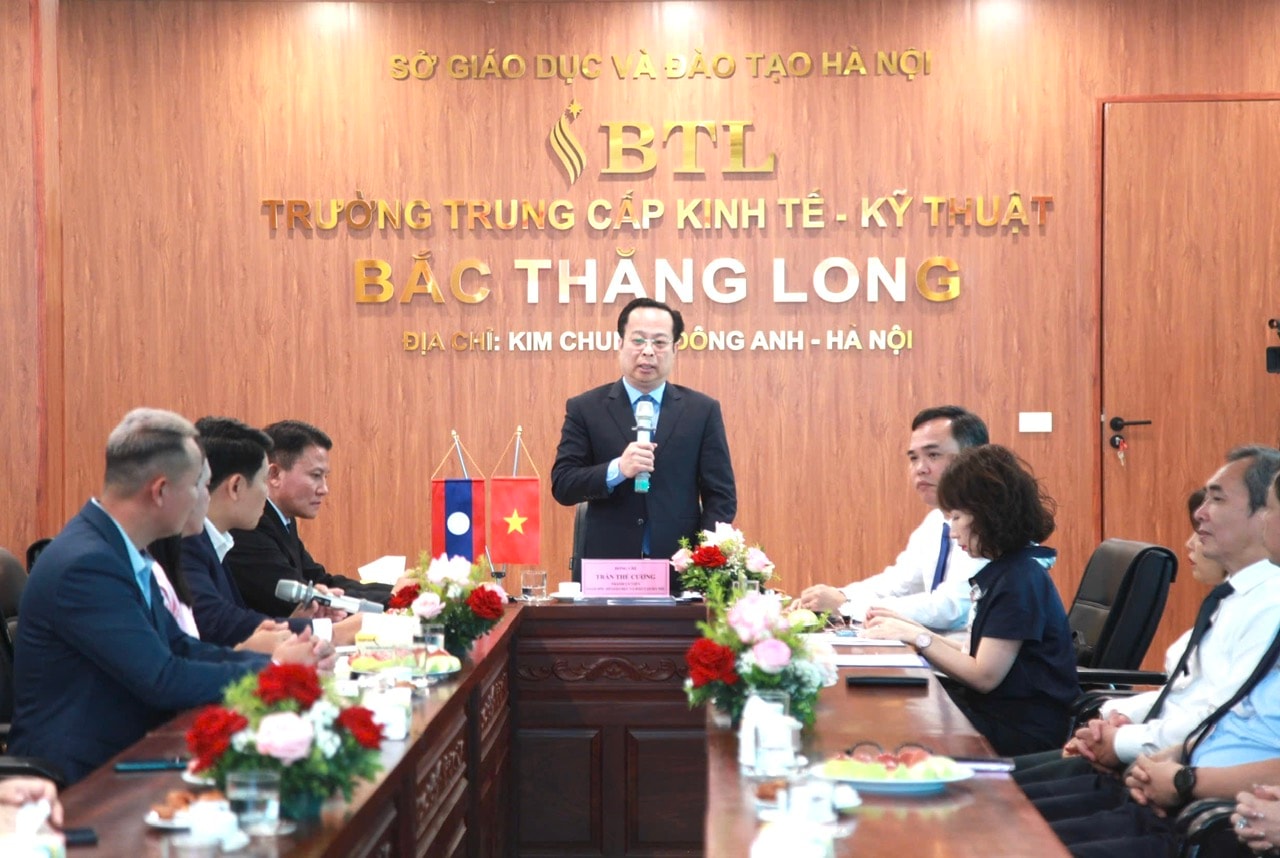 be-giang-khoa-boi-duong-lao-4.jpg