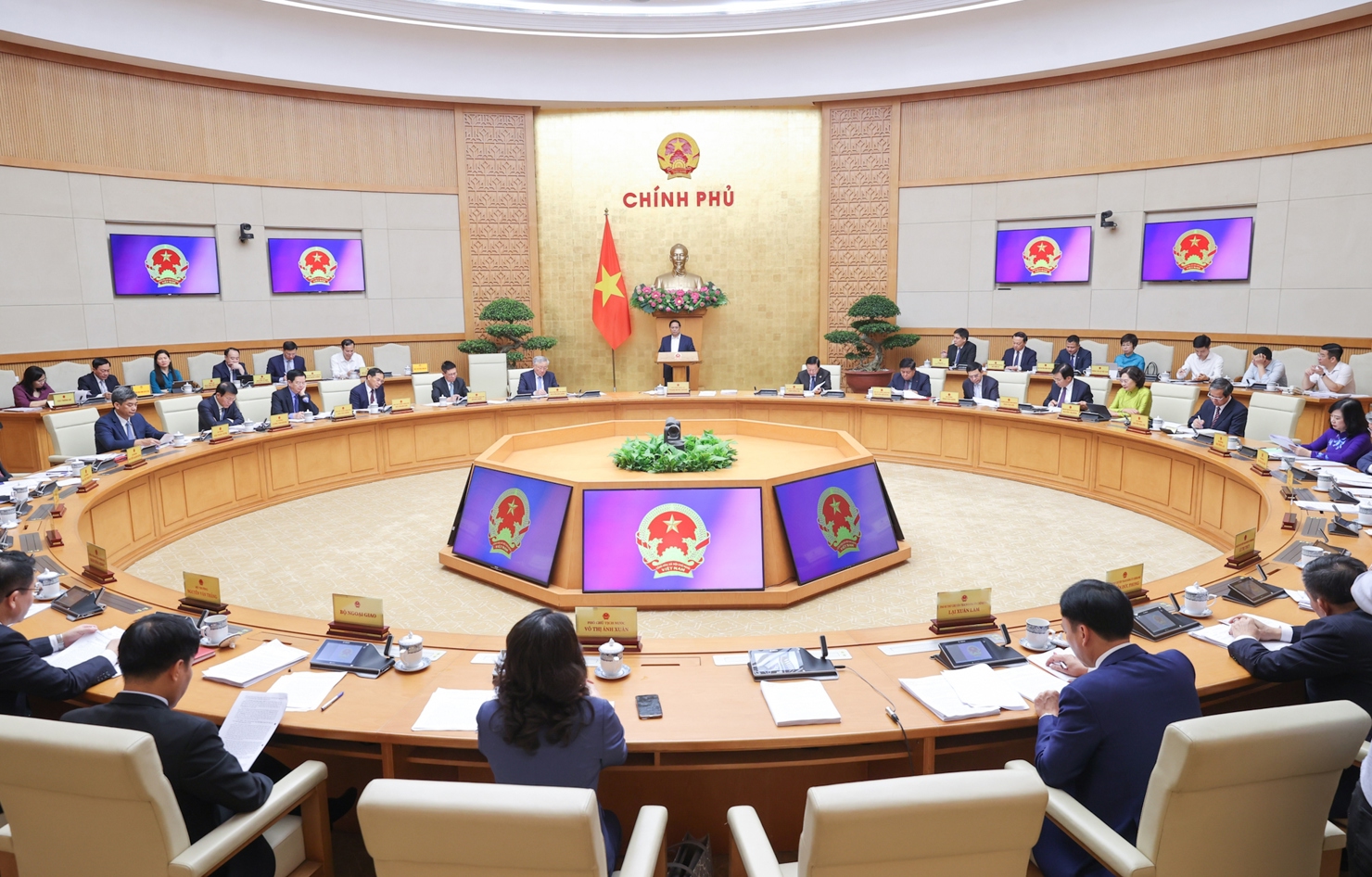 Toàn cảnh Phiên họp Chính phủ thường kỳ tháng 5/2025. Ảnh: VGP