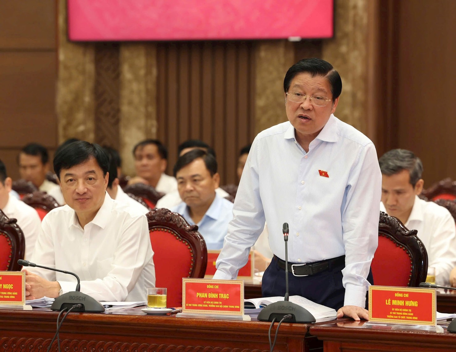 Trưởng ban Nội chính Trung ương Phan Đình Trạc phát biểu. Ảnh: Viết Thành.  