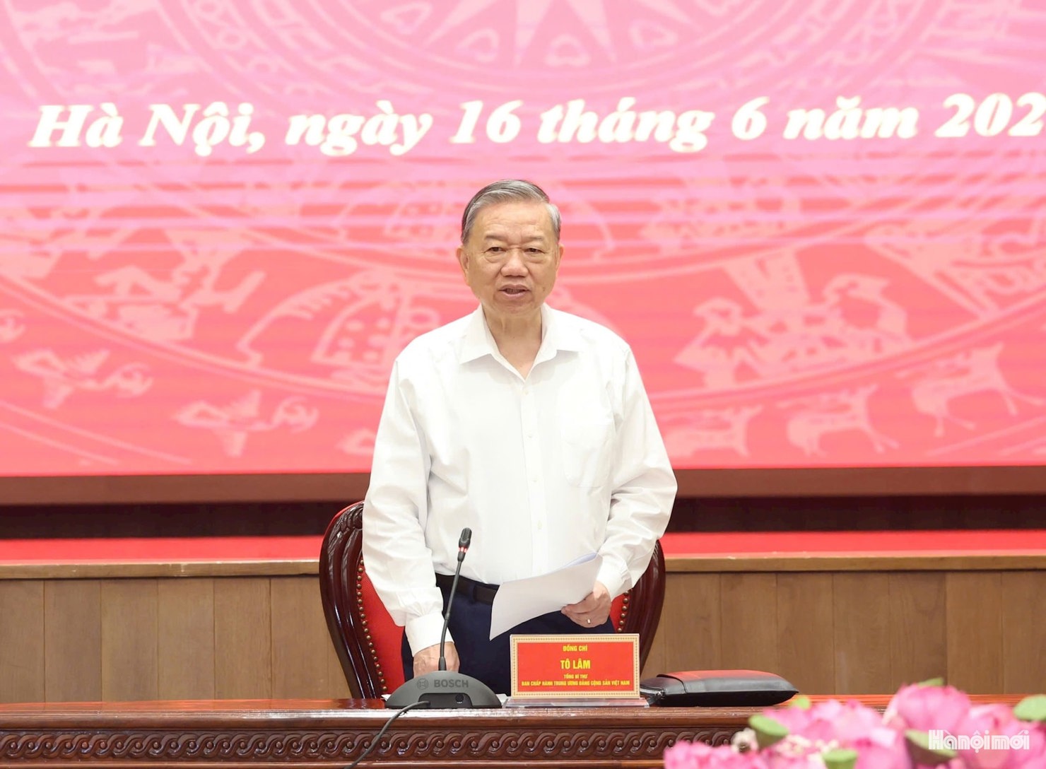 Tổng Bí thư Tô Lâm phát biểu tại cuộc làm việc với Ban Thường vụ Thành ủy Hà Nội. Ảnh: Viết Thành.  