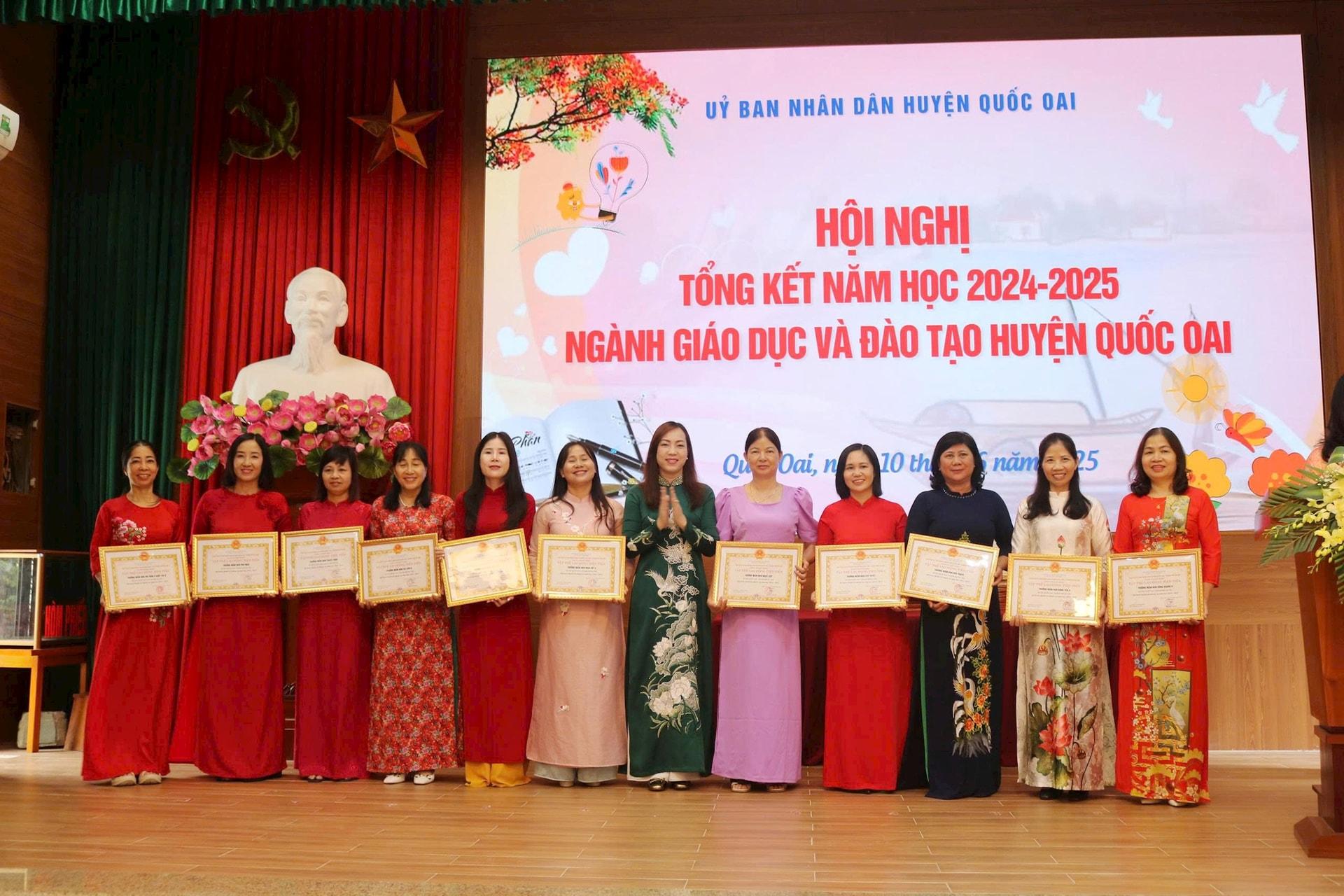 2-quoc-oai.jpg