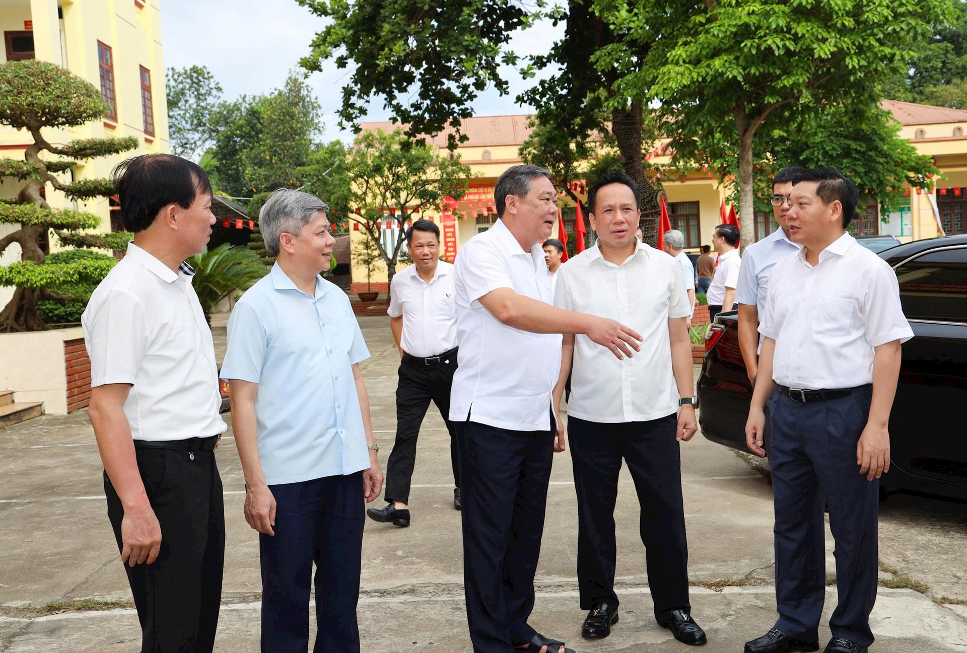 1-quoc-oai.jpg