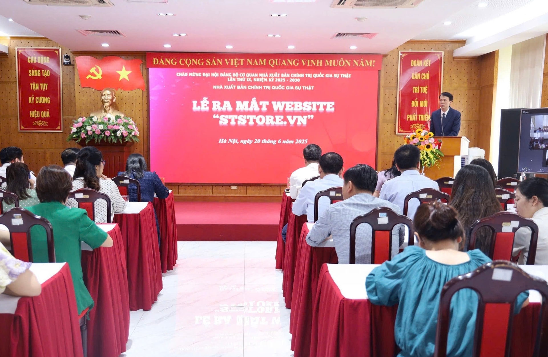 quang-canh-stst.jpg