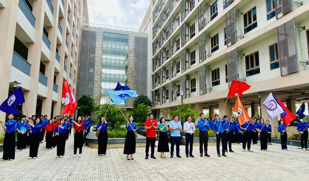 Nghi lễ ra quân chiến dịch