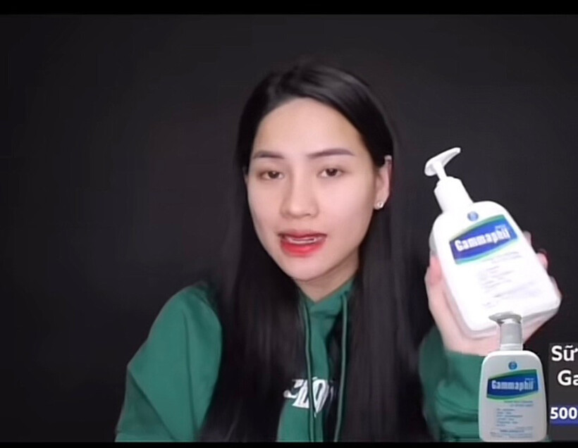 Võ Hà Linh Võ Hà Linh từng review sản phẩm sữa rửa mặt Gammaphil. Ảnh chụp màn hình