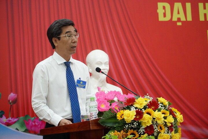 Đồng chí Trần Chí Cường, Thành ủy viên, Ủy viên Ban Thường vụ Đảng ủy, Phó Chủ tịch UBND thành phố Đà Nẵng phát biểu chỉ đạo tại Đại hội. Ảnh: Vũ Lê