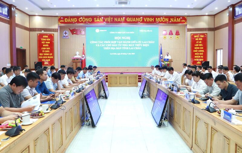 Công ty Điện lực Lai Châu tổ chức Hội nghị công tác phối hợp vận hành giữa đơn vị và các chủ đầu tư nhà máy thủy điện. Ảnh: PL