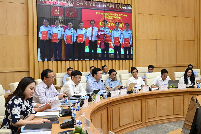 Các đại biểu tham dự hội nghị. Ảnh: Cấn Dũng