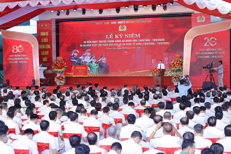 Toàn cảnh lễ kỷ niệm. Ảnh: Minh Hiếu